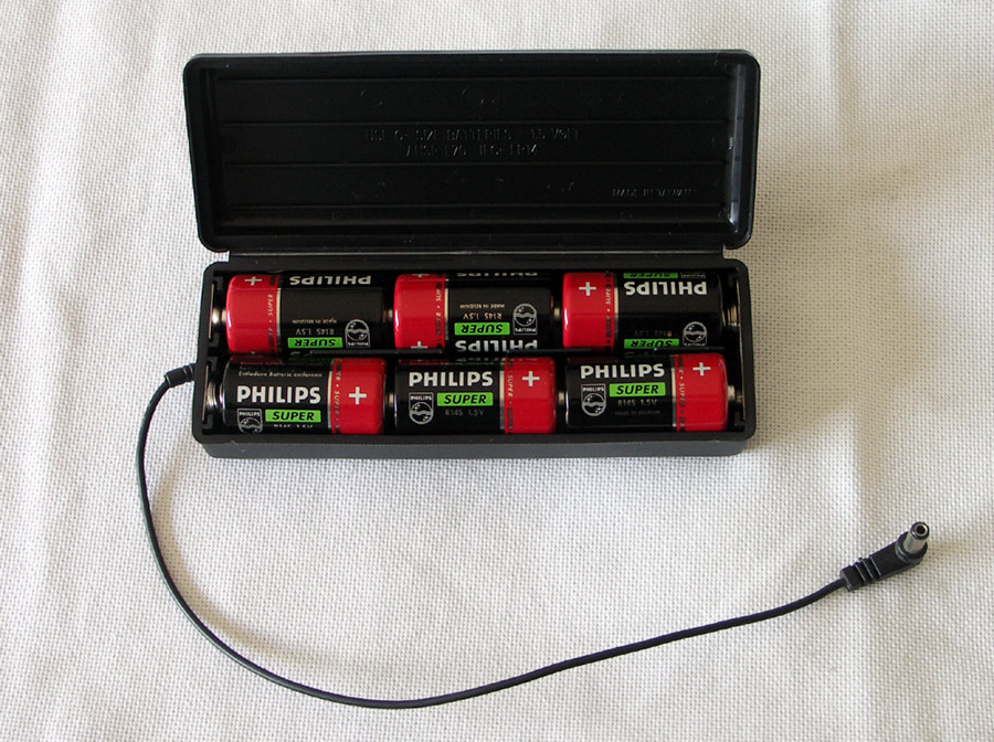Koss Batterienhalter