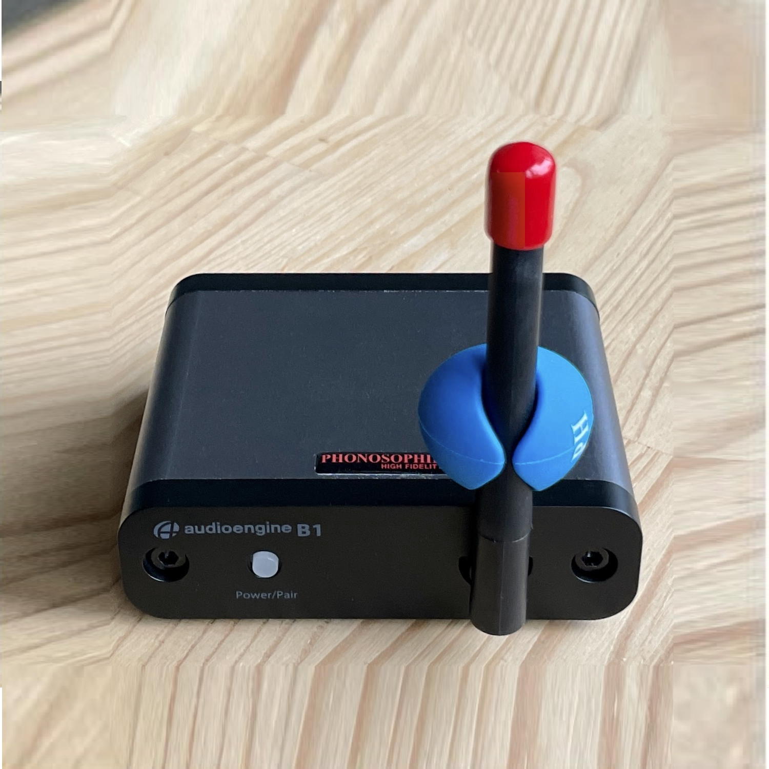 Phonosophie Audioengine B1 Bluetooth Receiver, mit blauem Clip und rotem RCA-Cap, im Set günstiger